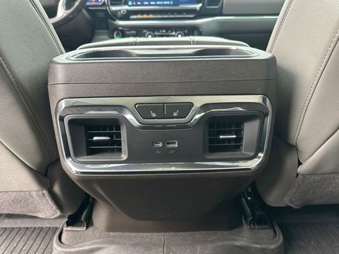 Used 2022 Chevrolet Silverado 1500 LTZ image 13