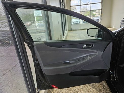 Used 2013 Hyundai Sonata GLS w/ Popular Equipment Pkg FWD image 16