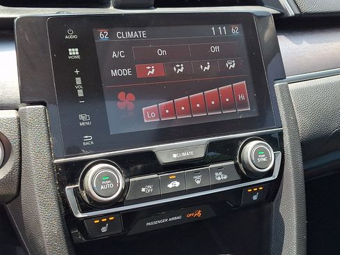 Used 2018 Honda Civic Touring image 17