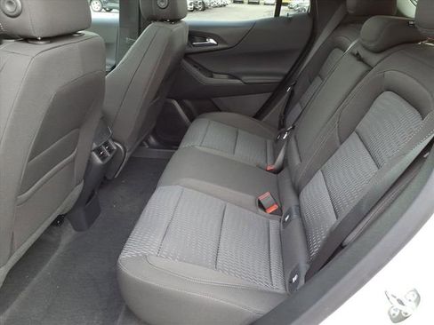 New 2026 Chevrolet Equinox LT image 8