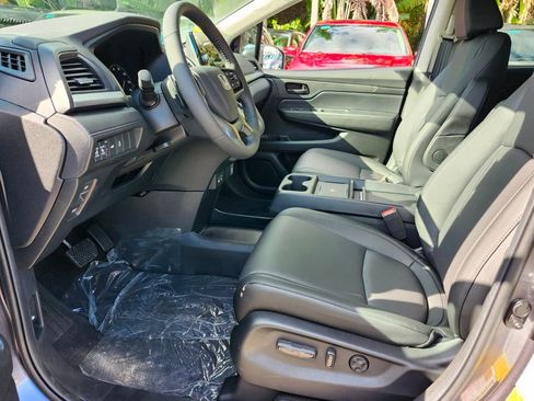 New 2026 Honda Odyssey EX-L image 5