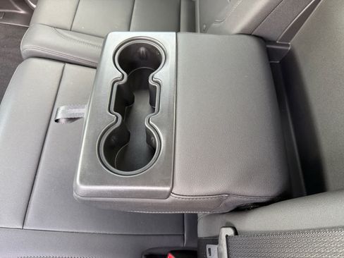 Used 2025 Chevrolet Silverado 1500 LTZ AWD/4WD image 17