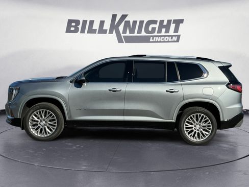 Used 2025 GMC Acadia Denali FWD image 2