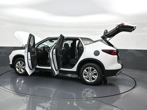 Used 2022 Chevrolet Blazer LT image 34