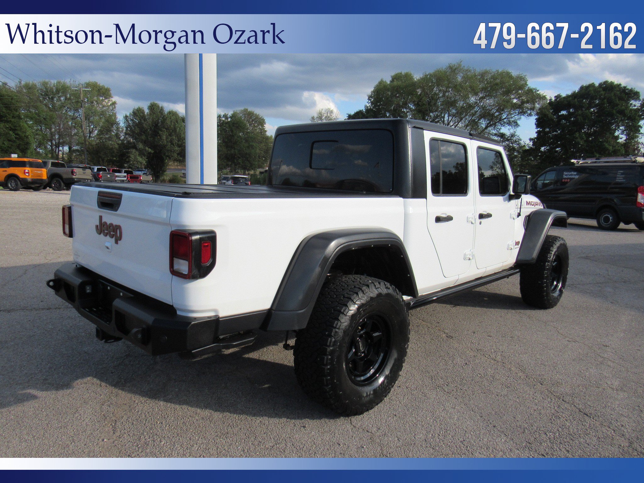Used 2023 Jeep Gladiator Mojave w/ Trailer Tow Package AWD/4WD image 15