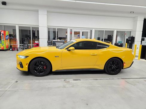 Used 2024 Ford Mustang GT RWD image 3