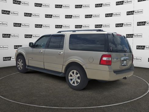 Used 2008 Ford Expedition EL XLT RWD image 4