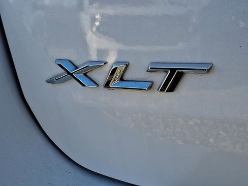 Used 2022 Ford Explorer XLT w/ Class IV Trailer Tow Package image 30