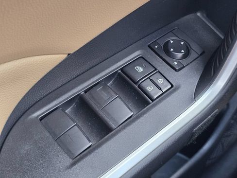 Used 2020 Toyota RAV4 XLE w/ Convenience Package AWD/4WD image 22