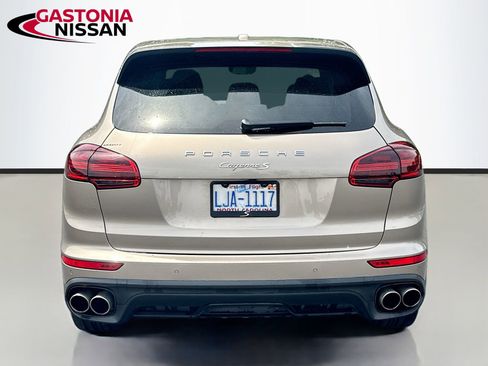 Used 2018 Porsche Cayenne S w/ Premium Package Plus AWD/4WD image 7