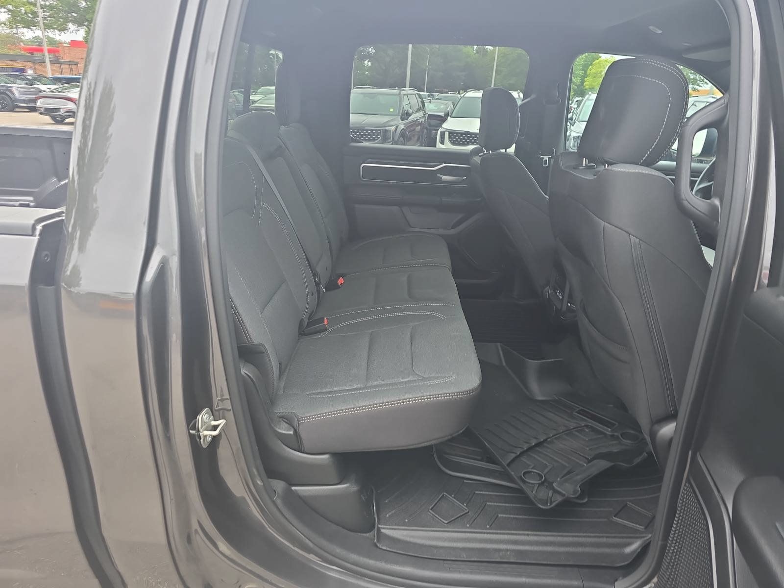 Used 2024 RAM 1500 Big Horn AWD/4WD image 12