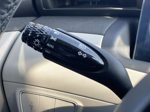 Used 2024 Hyundai Tucson Limited image 25