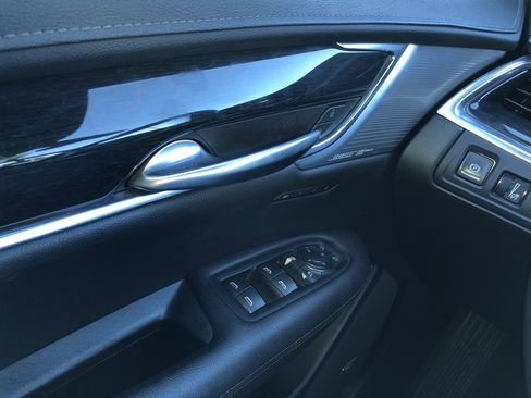 Used 2023 Cadillac XT5 Premium Luxury image 14