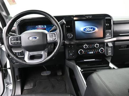 Used 2025 Ford F350 Lariat w/ Lariat Ultimate Package AWD/4WD image 15