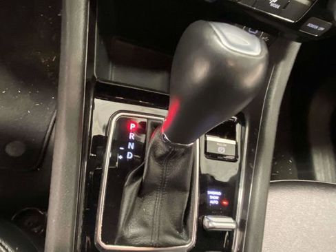 Used 2024 Jeep Compass Latitude image 17