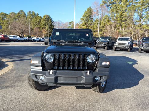 Used 2023 Jeep Wrangler Sport S image 2