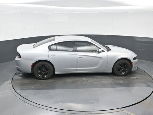 Used 2022 Dodge Charger SXT image 30