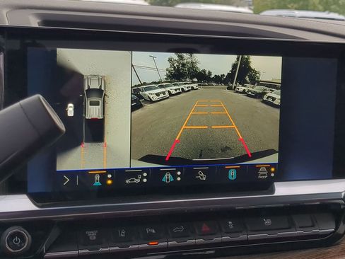 Used 2025 Chevrolet Silverado 2500 LT w/ Safety Package image 16