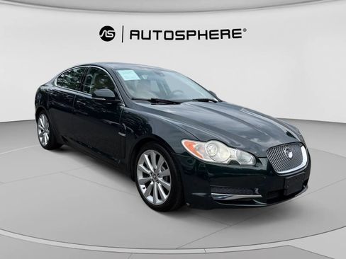 Used 2010 Jaguar XF Premium RWD image 11