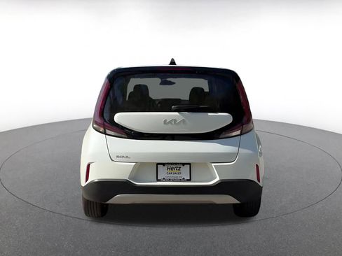 Used 2025 Kia Soul LX w/ LX Technology Package image 12