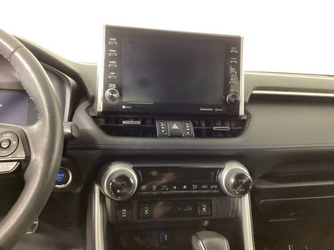 Used 2022 Toyota RAV4 XSE w/ XSE Grade Weather Package AWD/4WD image 16