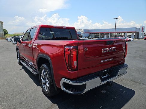 Used 2025 GMC Sierra 1500 SLT RWD image 3