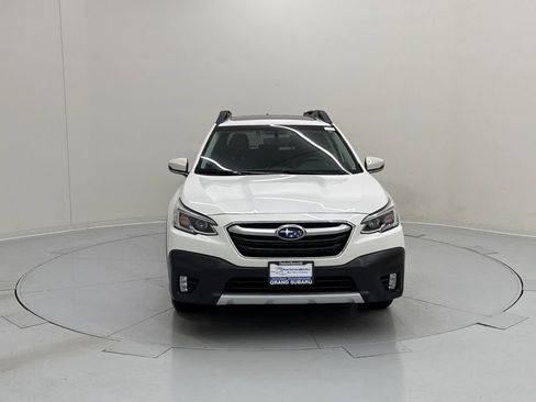 Certified 2022 Subaru Outback Limited w/ Popular Package #2 image 8