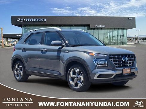 New 2026 Hyundai Venue SEL FWD image 1