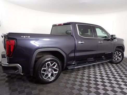 Used 2022 GMC Sierra 1500 SLT AWD/4WD image 19