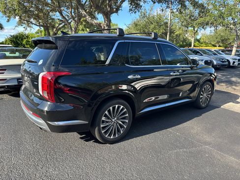 Used 2023 Hyundai Palisade Calligraphy AWD/4WD image 3