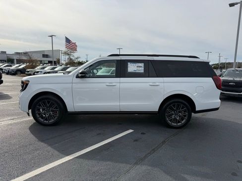 New 2025 Ford Expedition Max Platinum w/ Stealth Performance Package image 4