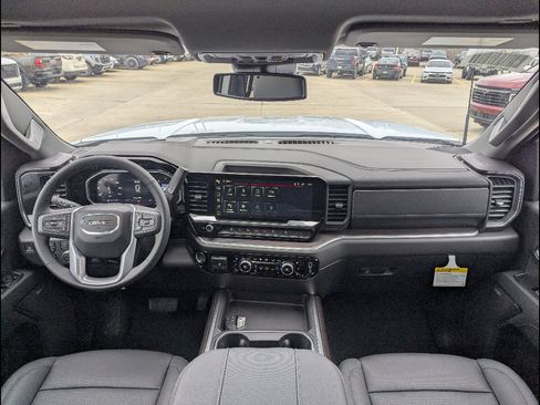 New 2026 GMC Sierra 2500 SLT w/ SLT Premium Package image 18