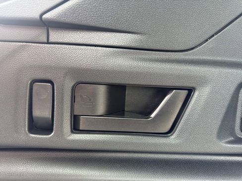 Certified 2025 Subaru Outback Premium image 16