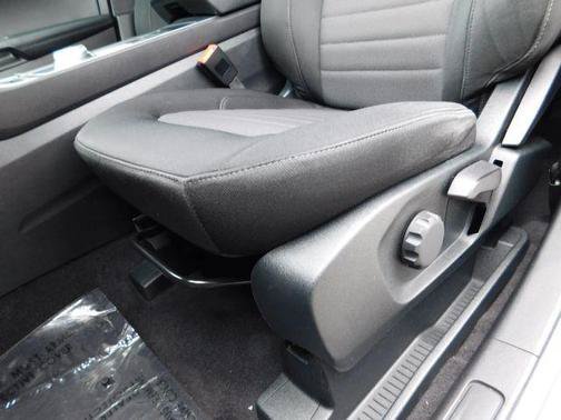 Used 2022 Ford Edge SE AWD/4WD image 16