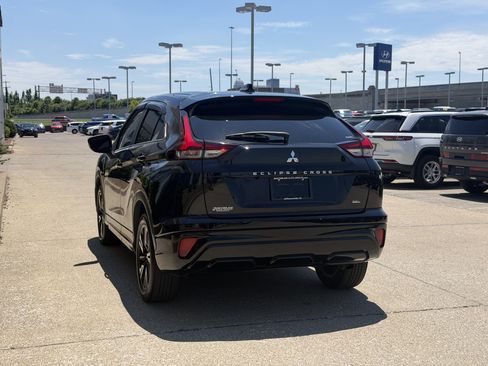 Used 2023 Mitsubishi Eclipse Cross SEL AWD/4WD image 7