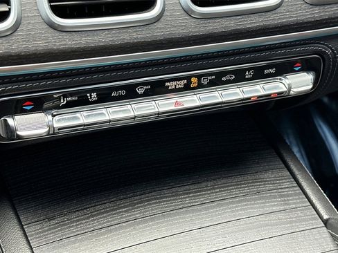 Used 2023 Mercedes-Benz GLE 53 AMG 4MATIC Coupe image 25