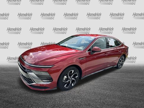 Used 2025 Hyundai Sonata SEL FWD image 5