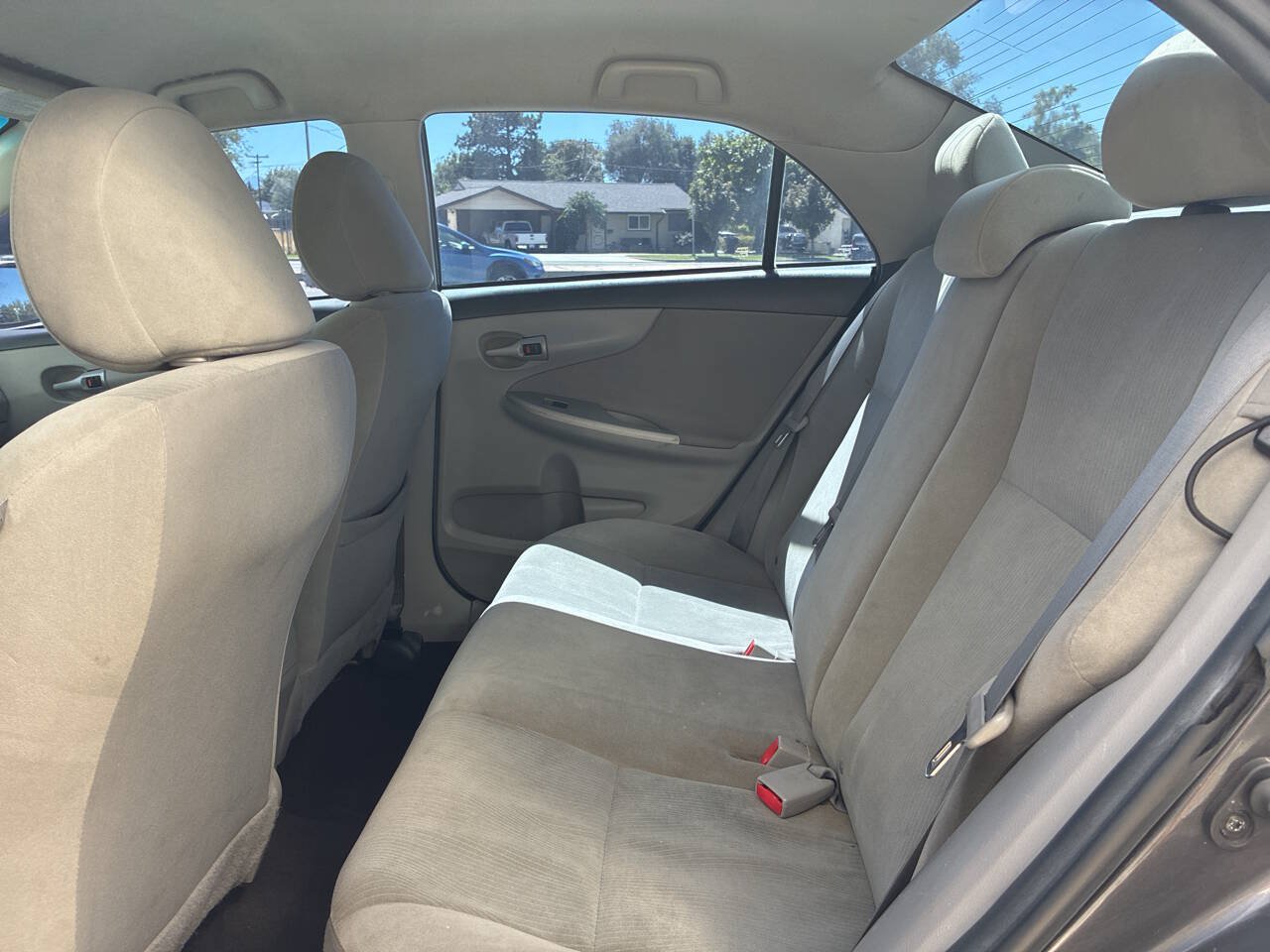 Used 2012 Toyota Corolla LE FWD image 10