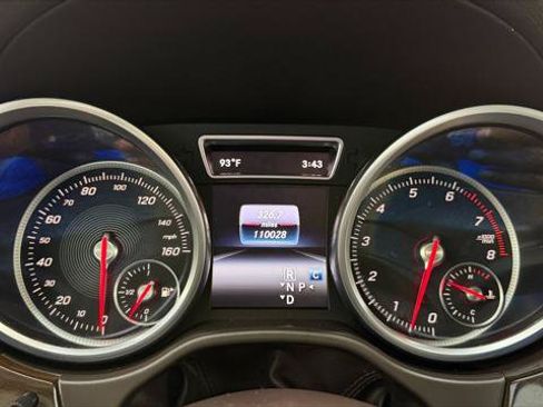 Used 2017 Mercedes-Benz GLS 450 4MATIC image 26