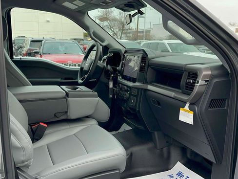 Used 2025 Ford F150 XL image 27