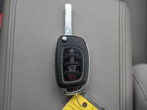 Used 2018 Hyundai Sonata SE FWD image 32