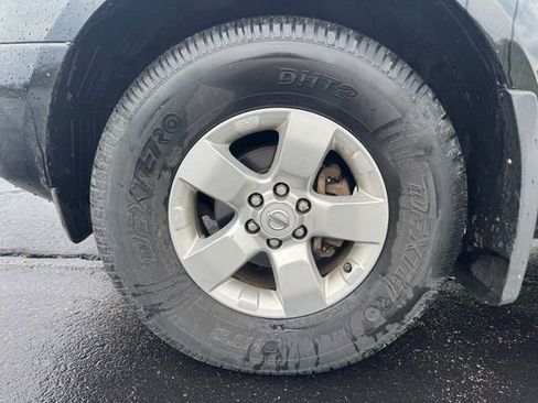 Used 2013 Nissan Frontier SV RWD image 9