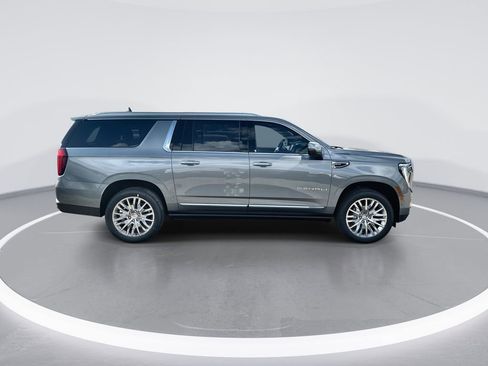 New 2026 GMC Yukon XL Denali w/ Sun & Power Step Package RWD image 9