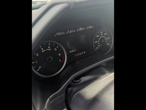 Used 2017 Ford F150 XLT w/ Equipment Group 302A Luxury image 9