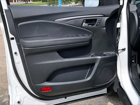 New 2026 Honda Ridgeline RTL image 10
