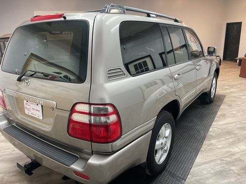 Used 2003 Toyota Land Cruiser image 10