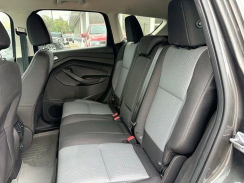 Used 2017 Ford Escape SE FWD image 14