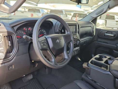 Used 2024 Chevrolet Silverado 1500 Custom Trail Boss image 2