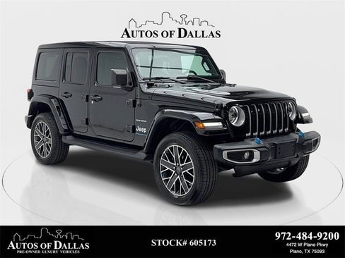 Used 2023 Jeep Wrangler Unlimited Sahara w/ Cold Weather Group image 1