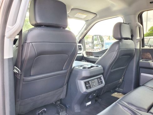 Used 2026 Ford F250 Lariat AWD/4WD image 9